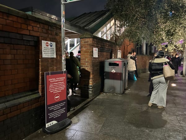 EMR close platform access via footbridge at weekends  🚫